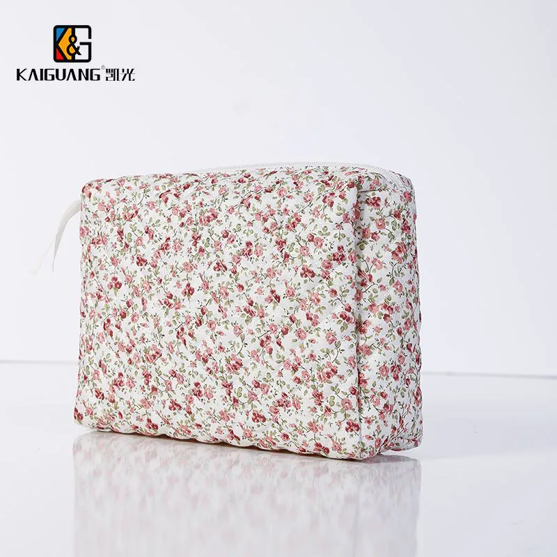 Cute Women Floral Cosmetic Bag