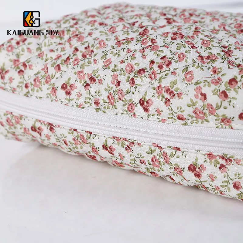 Cute Women Floral Cosmetic Bag