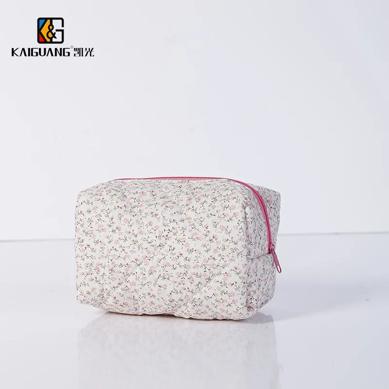 Pretty Travel Cosmetics Bag