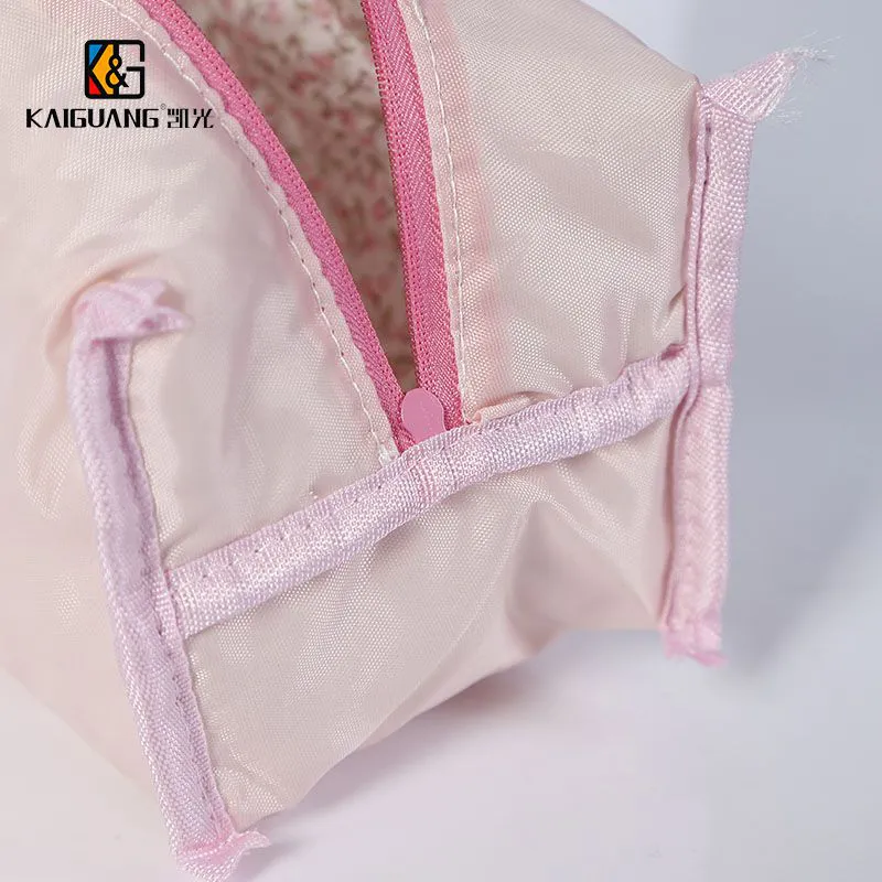 Pretty Travel Cosmetics Bag