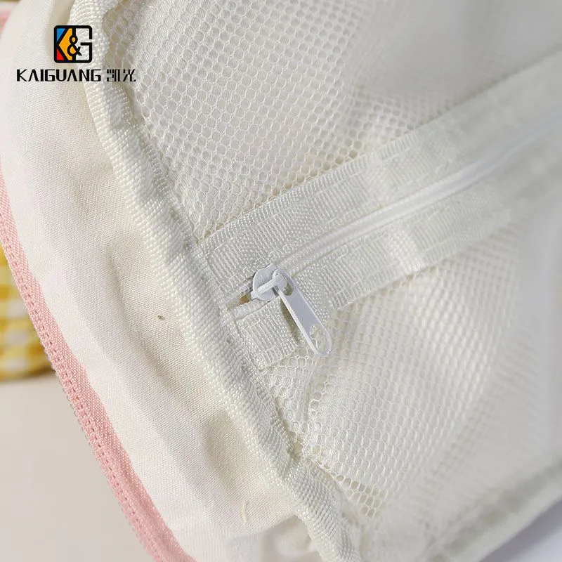 Pretty Travel Cosmetics Bag