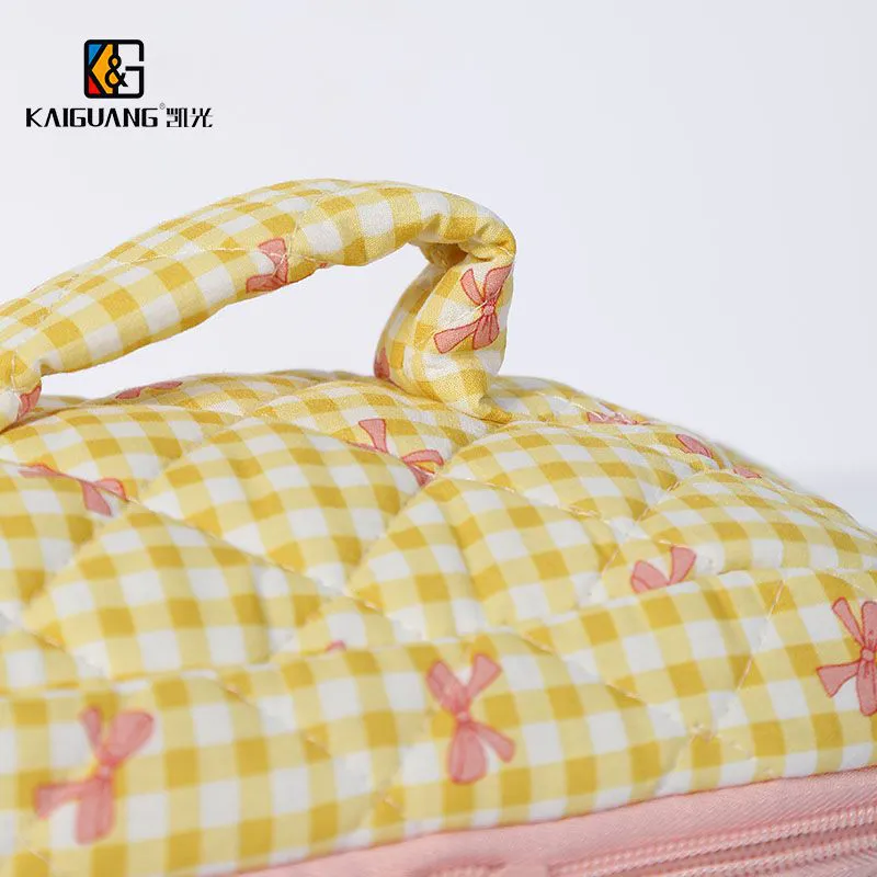 Large Capacity Floral Cosmetics Bag